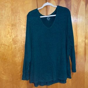 Like New! Maurices Long Sleeve 24/7 V-Neck shirt. Size 4